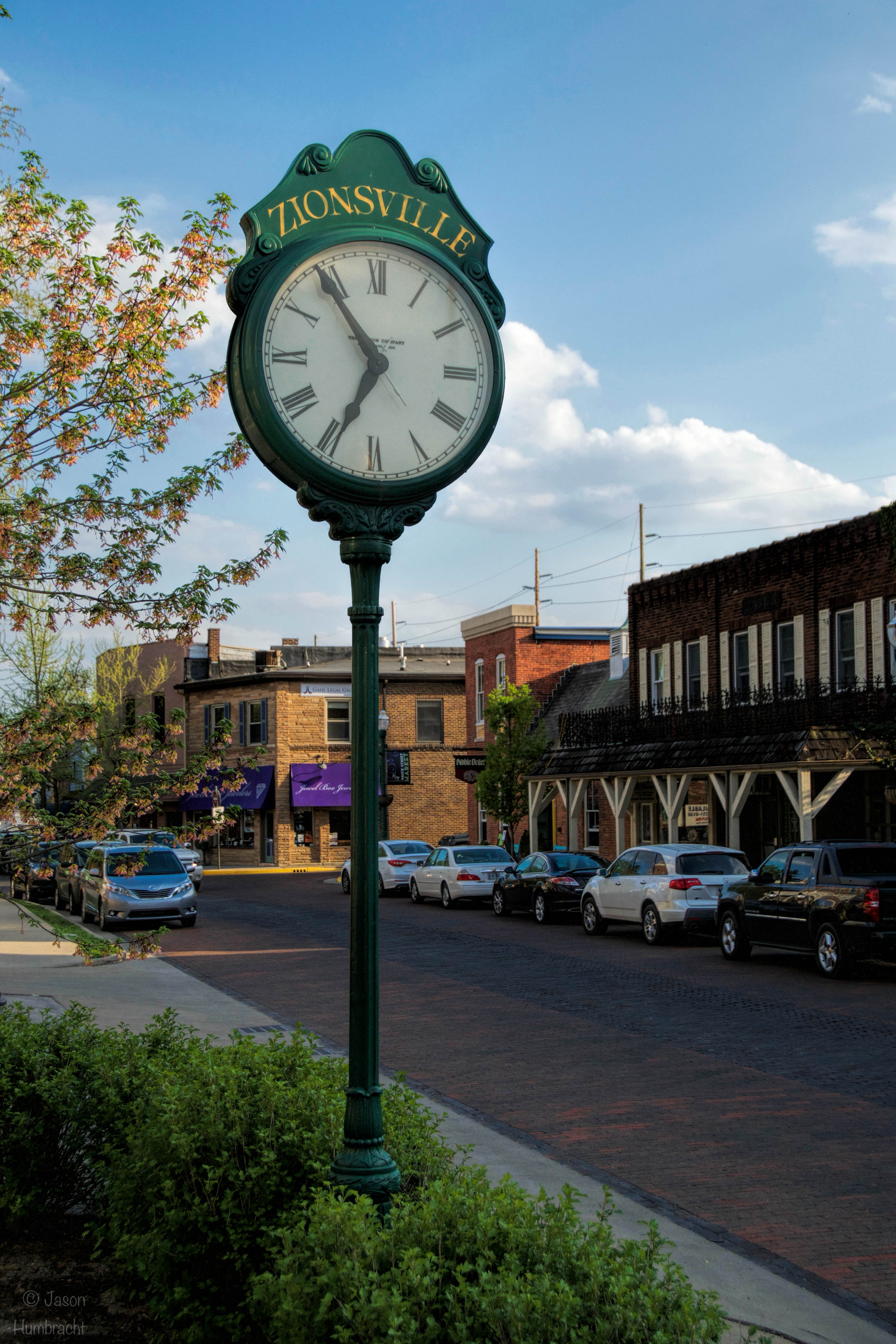 downtown-zionsville-indiana-jhumbracht-photography